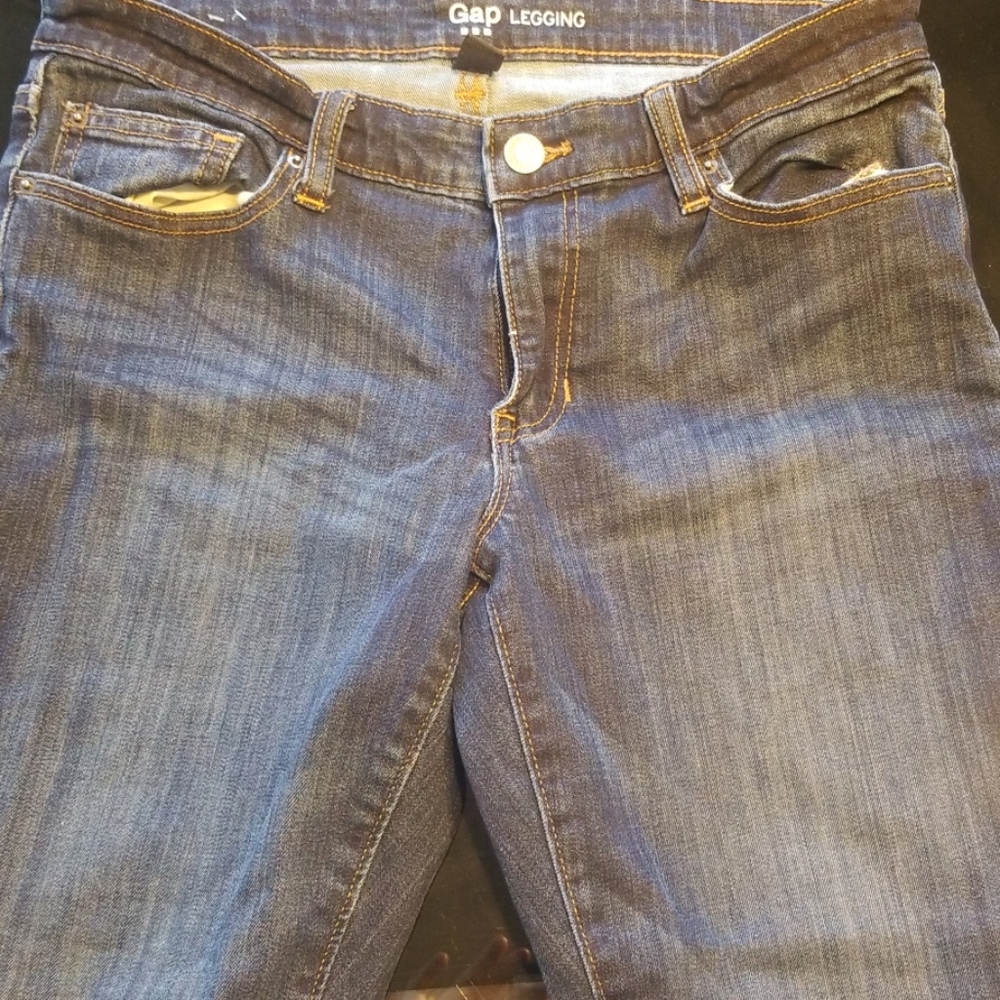 Gap Jeans - Picture 2 of 4
